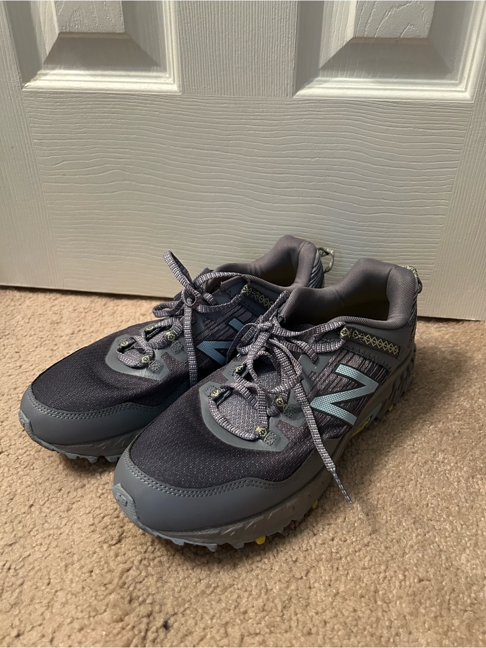 New Balance Womens 410 V6 Trail Running Shoes Gray Low Top Size 11